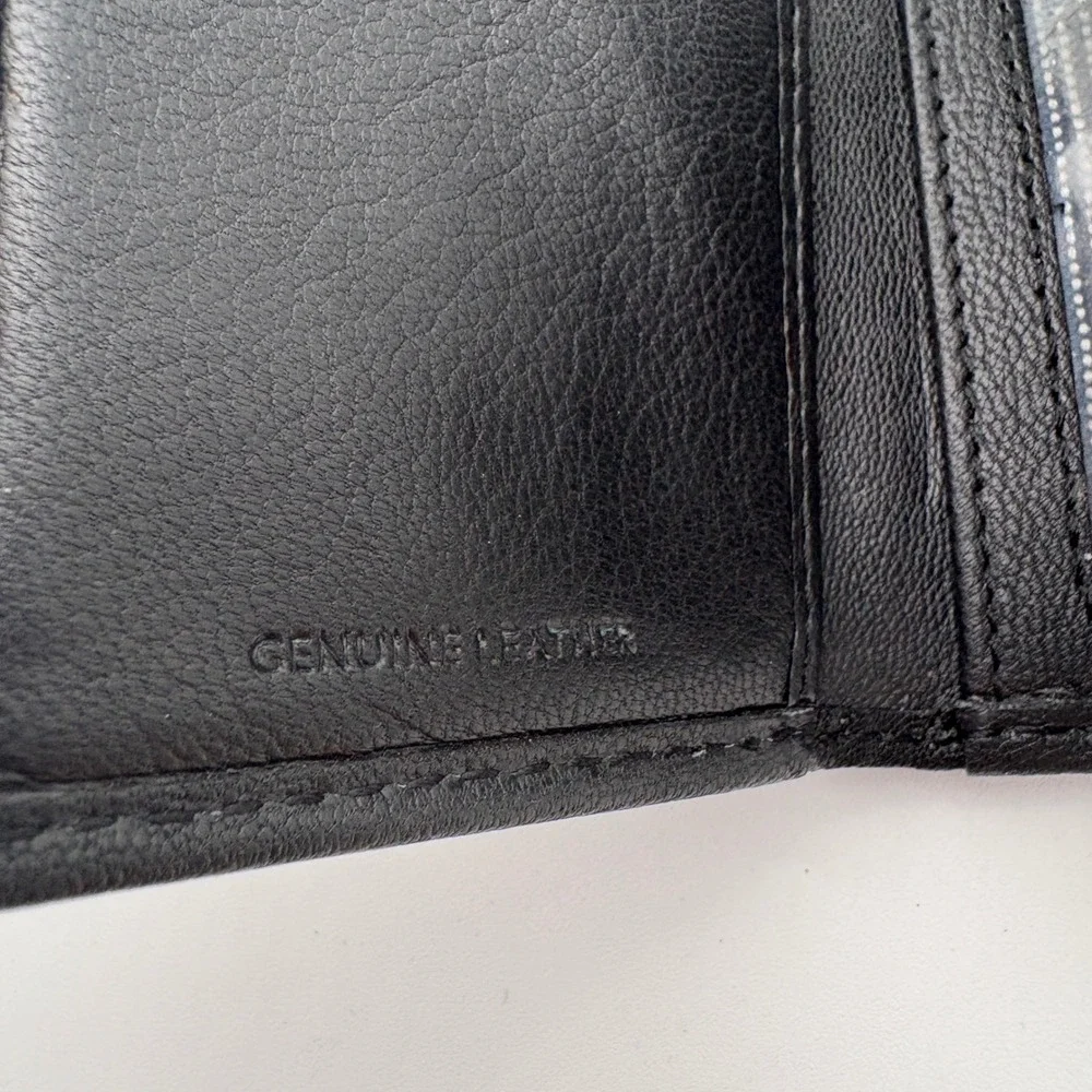 Levi Strauss & Co San Francisco logo Mens Black Leather Trifold Wallet ID Window